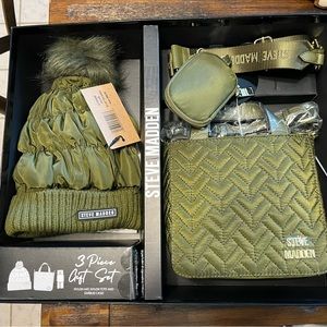 Steve Madden 3-piece gift set!